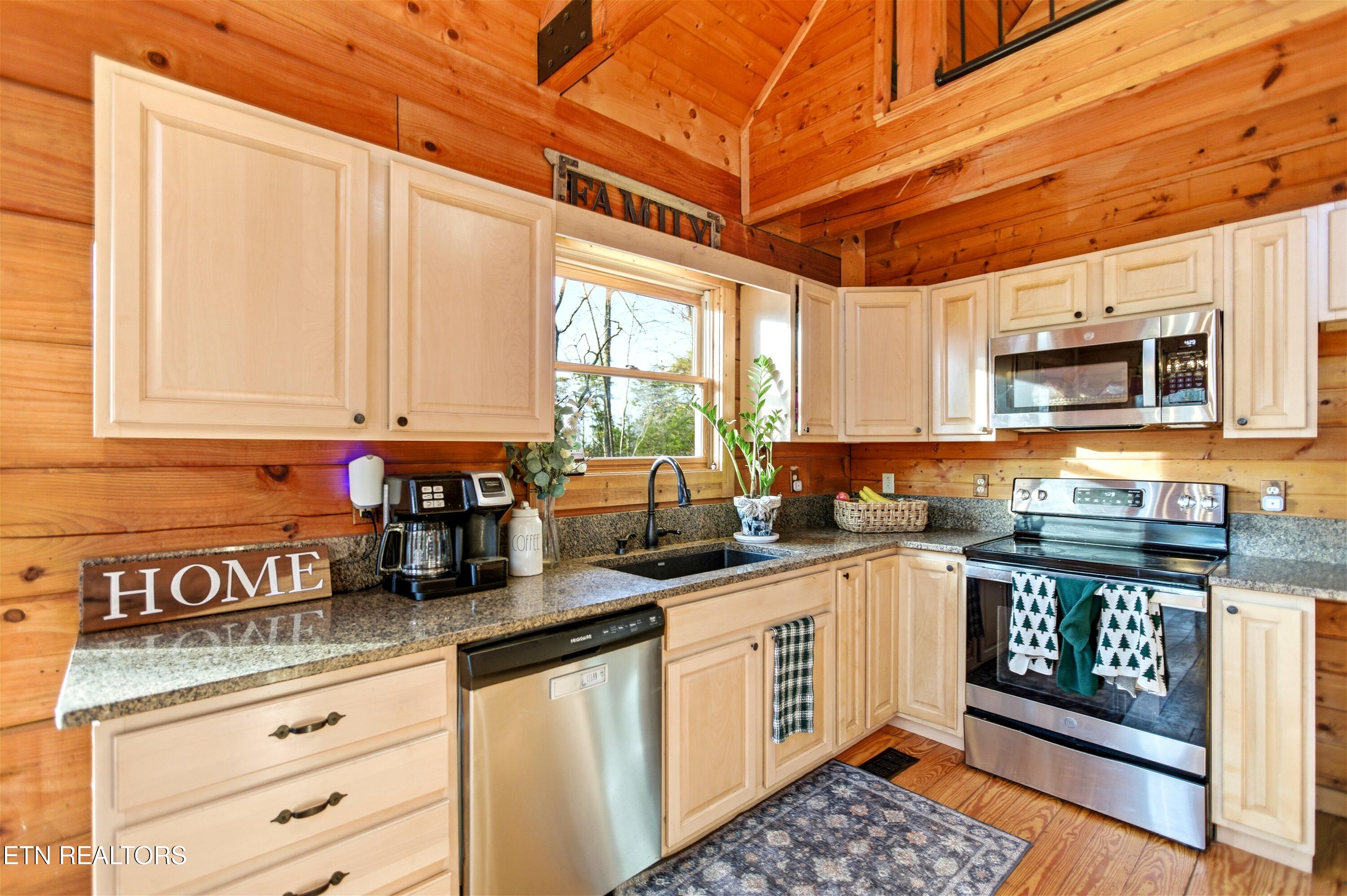 2401 Coning Road Maryville, TN 37803 - Photo 12 of 52 7f672d48-52b0-4095-af20-b622f5b46138