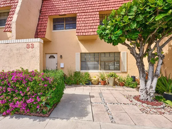 $2,750 | 33 Spinning Wheel Lane, Tamarac, FL 33319