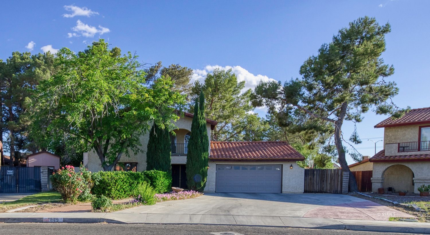 843 West Howell Avenue Ridgecrest, CA 93555 - Photo 1 of 50