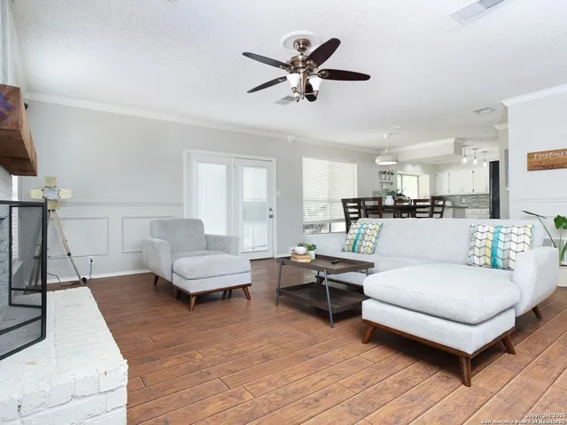 $2,795 | 18118 Summer Knoll, San Antonio, TX 78258