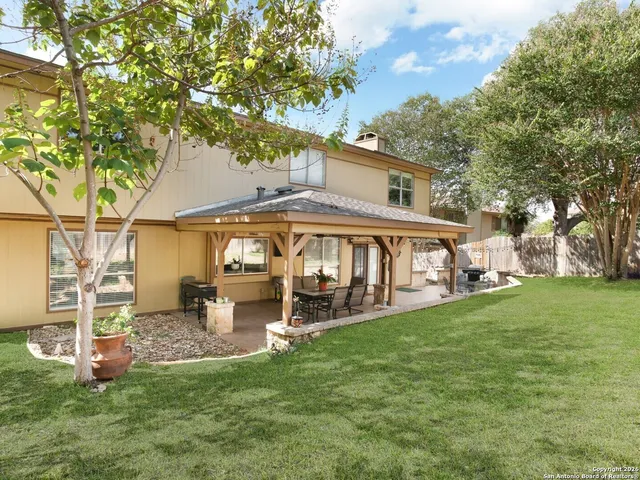 $2,795 | 18118 Summer Knoll, San Antonio, TX 78258