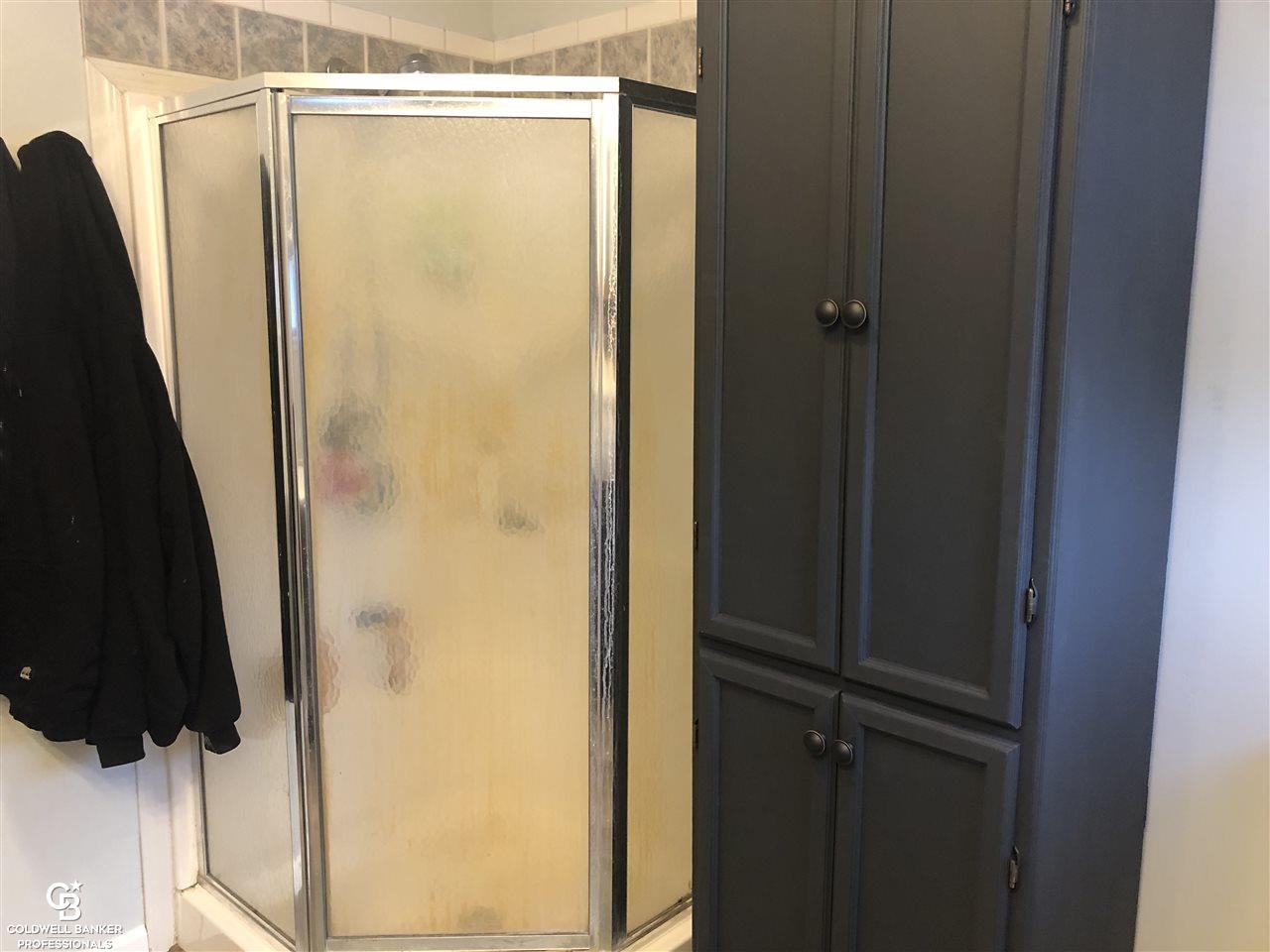 1225 Kinney Road Memphis, MI 48041 - Photo 13 of 33 Master bath