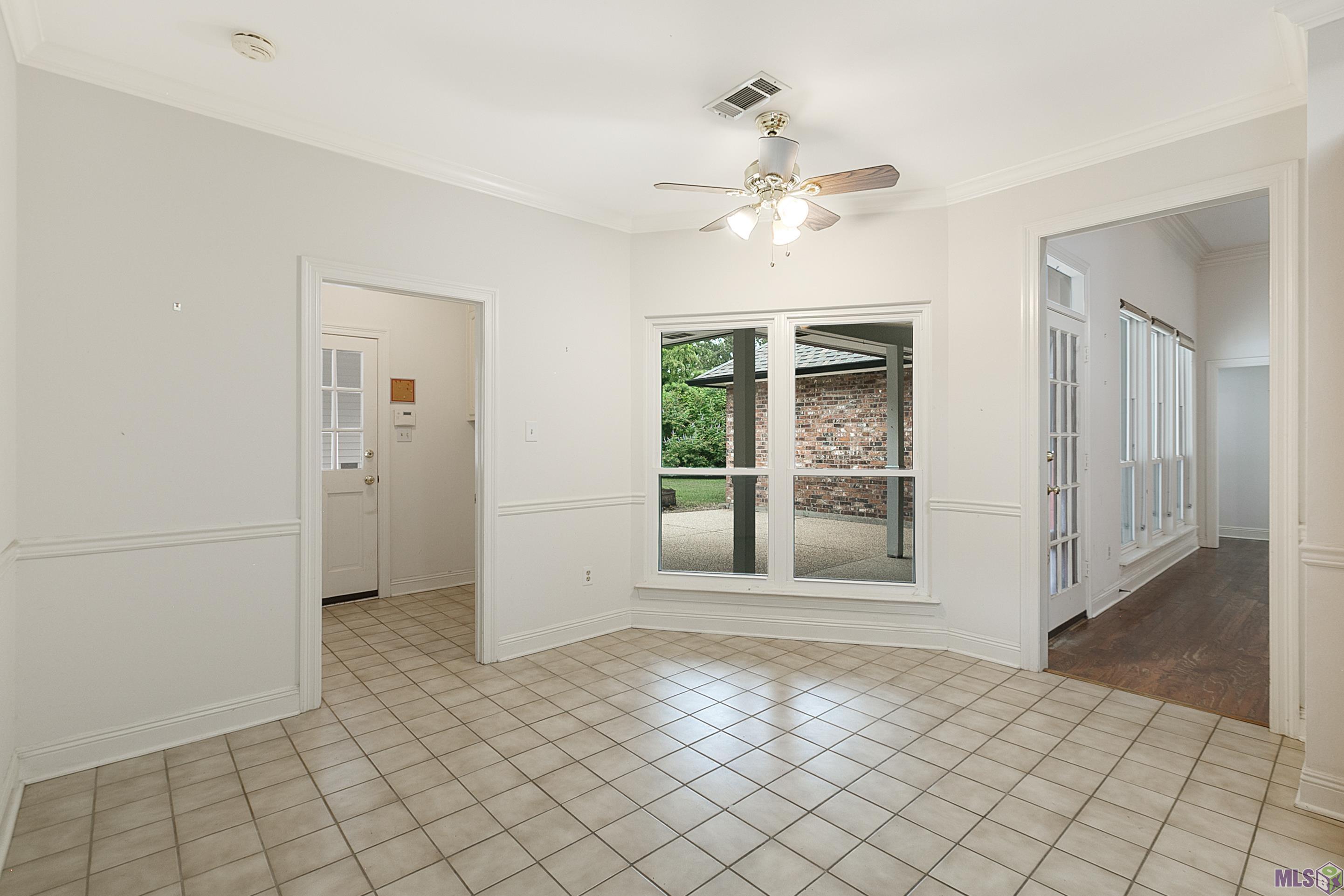 10648 Classique Drive Baton Rouge, LA 70815 - Photo 8 of 24 Breakfast area