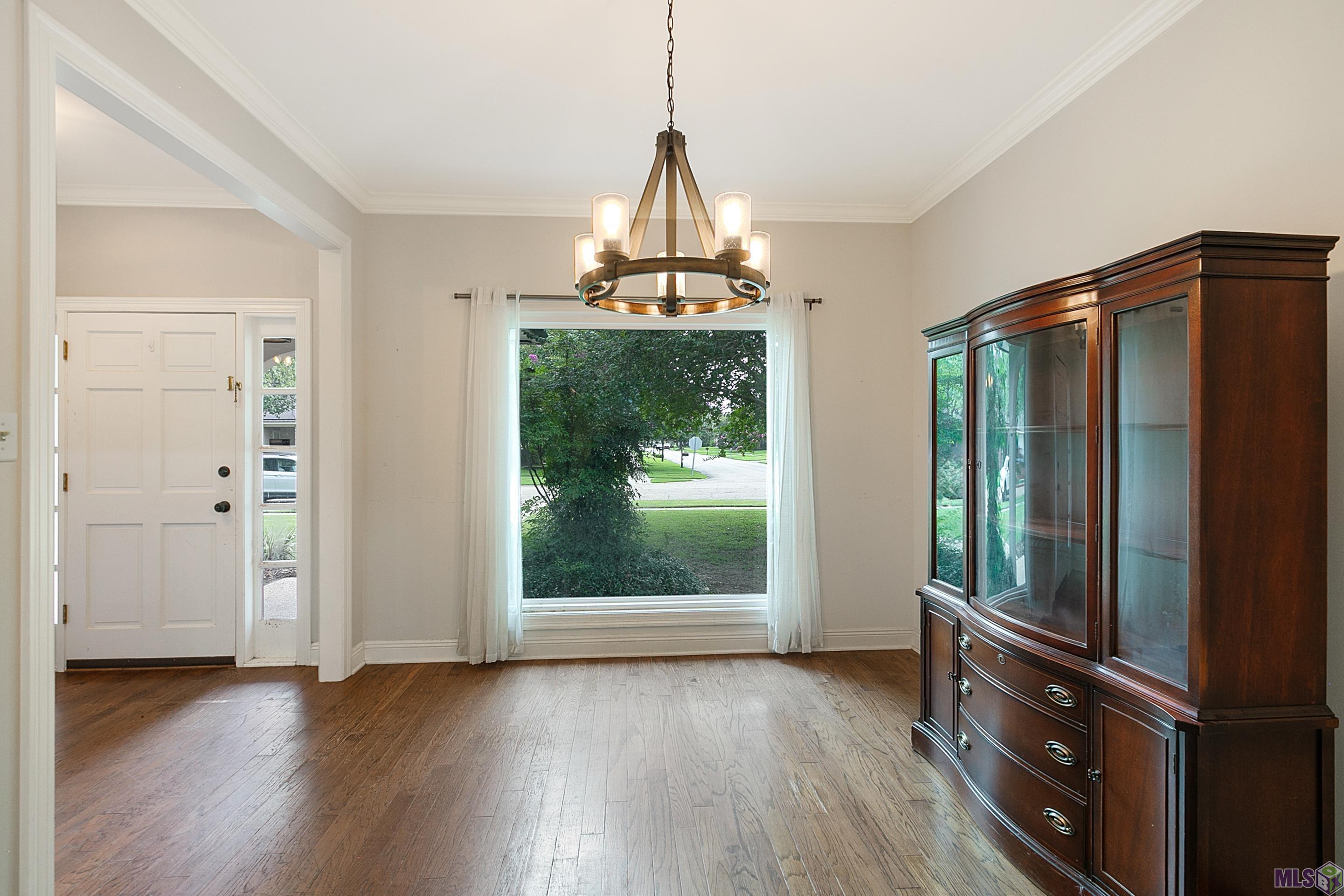 10648 Classique Drive Baton Rouge, LA 70815 - Photo 9 of 24 Dining room