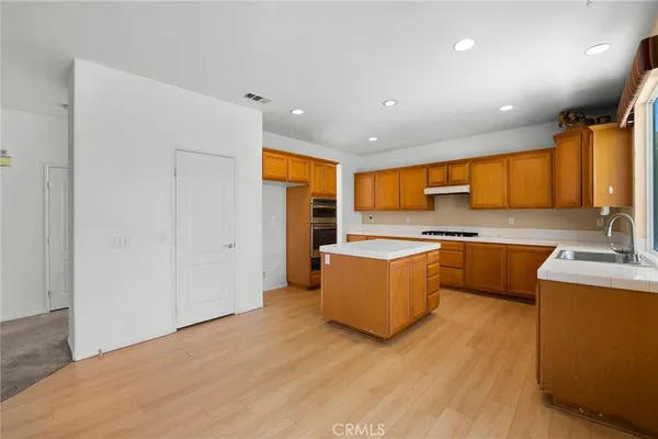 $674,900 | 23281 Highland Oaks Court, Wildomar, CA 92595