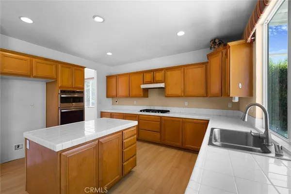 $674,900 | 23281 Highland Oaks Court, Wildomar, CA 92595