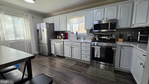 $479,900 | 18 Peabody Lane, Hamilton, NJ 08619