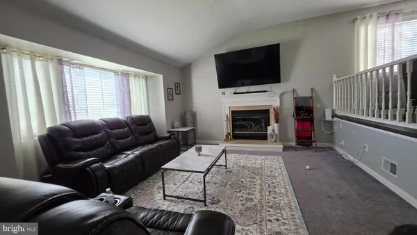 $479,900 | 18 Peabody Lane, Hamilton, NJ 08619