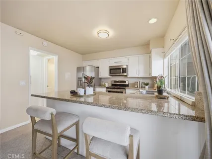 $589,000 | 24369 La Glorita Circle, Newhall, CA 91321
