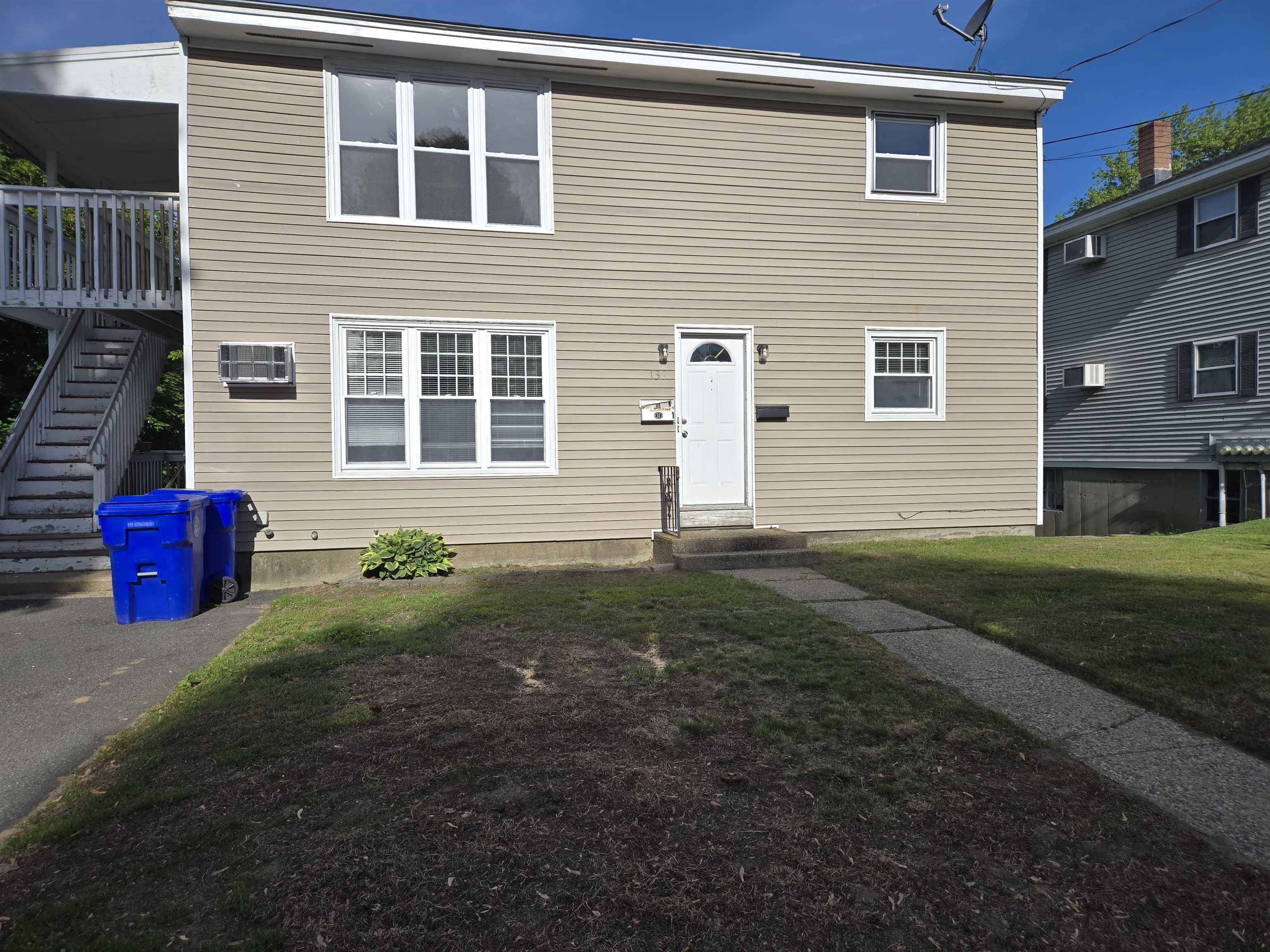 137 Waterman Street, Unit 2 Manchester, NH 03103 - Photo 1 of 7