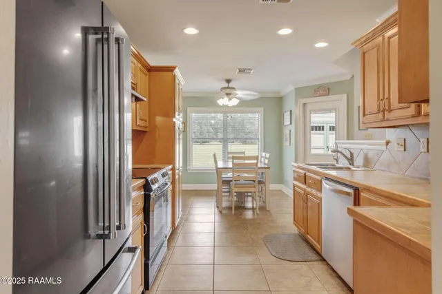 $235,000 | 134 Rue Des Cannes, Maurice, LA 70555