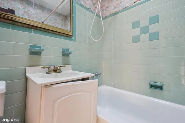 $249,999 | 3051 Gilham Street, Philadelphia, PA 19149