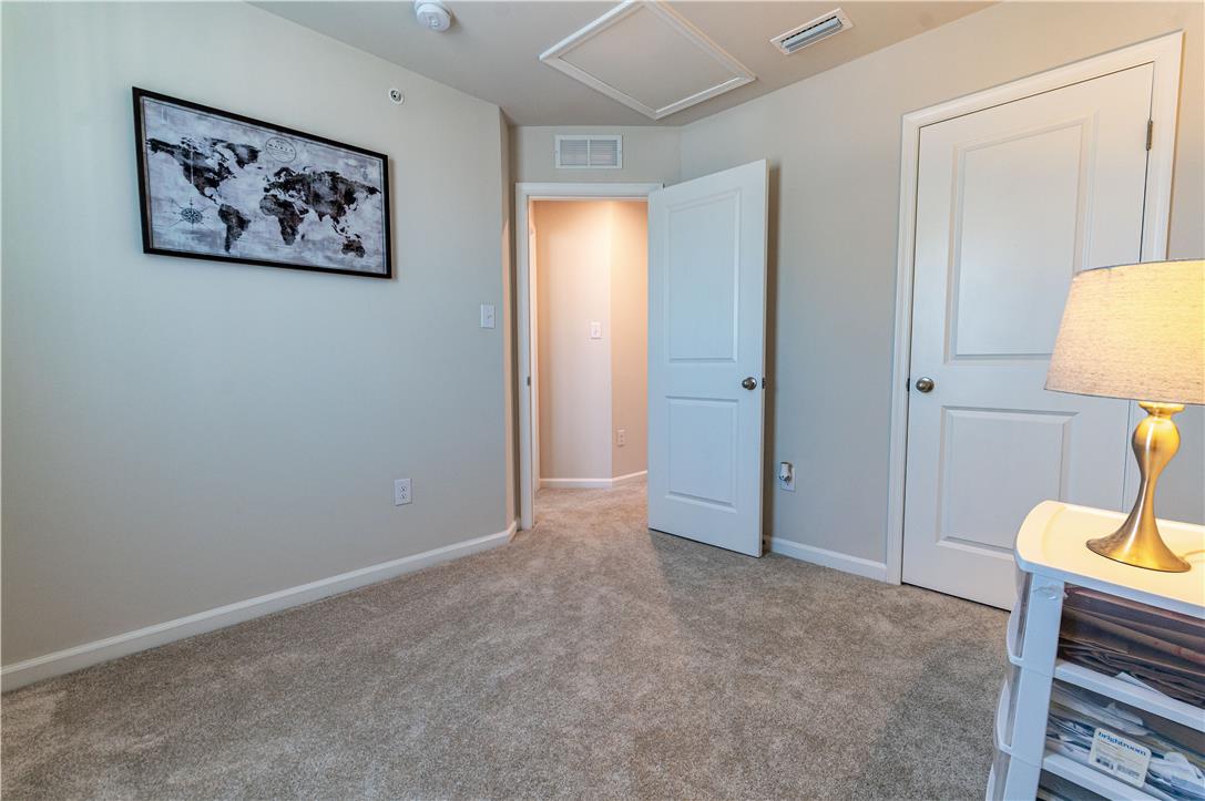 2108 Cross Country Road Northampton, PA 18067 - Photo 27 of 35