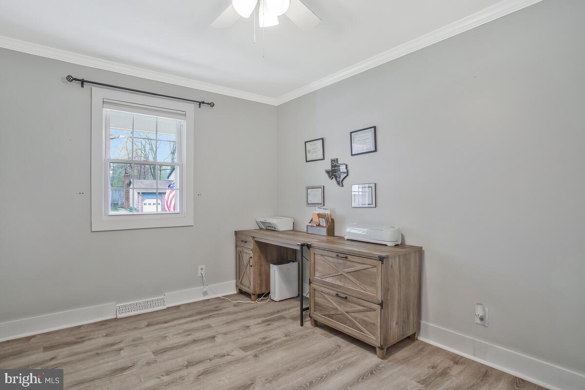 133 Circle Road Pasadena, MD 21122 - Photo 26 of 44 Gallery Image 26