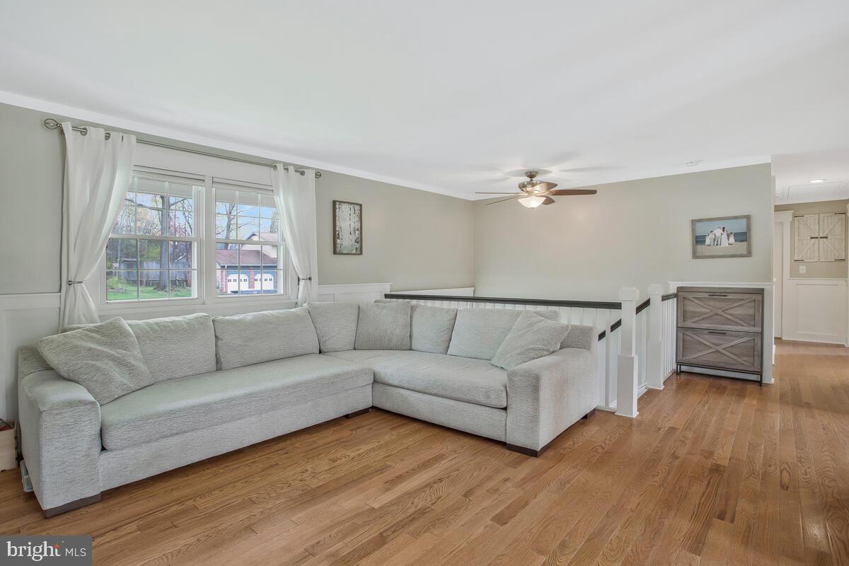 133 Circle Road Pasadena, MD 21122 - Photo 8 of 44 Gallery Image 8