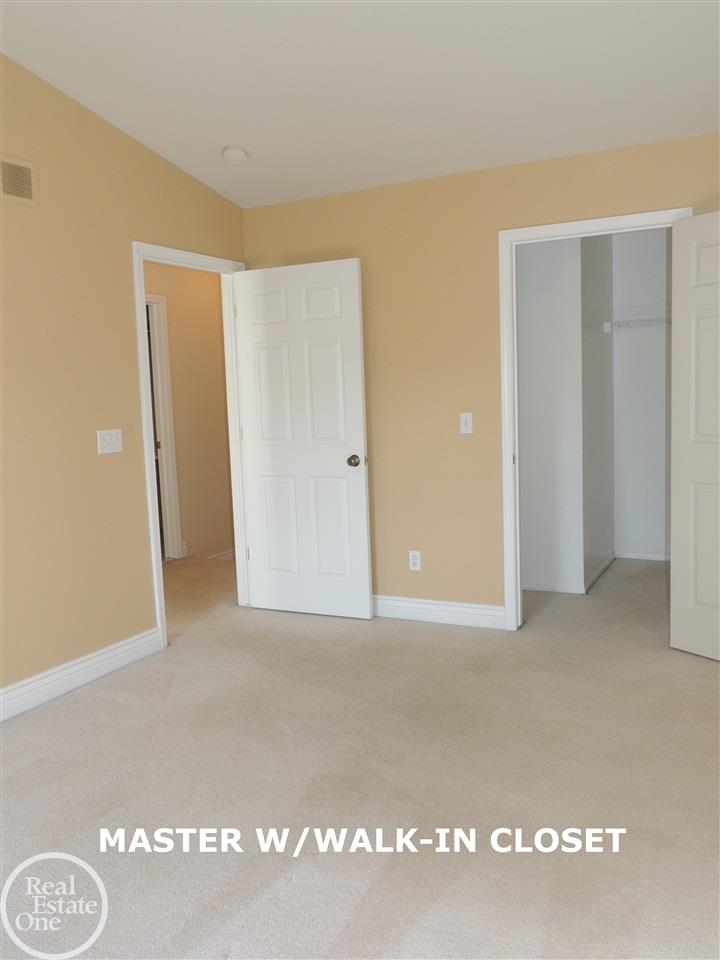 3072 High Pointe Ridge Road, Unit BLDG 11 #42 Lake Orion, MI 48359 - Photo 10 of 16