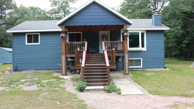 $390,000 | 1835 10th Avenue, Friendship, WI 53934