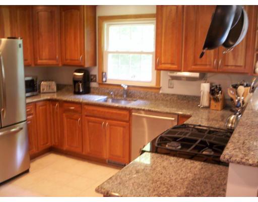 3 Longspur Road Chelmsford, MA 01824 - Photo 3 of 17 Gallery Image 3