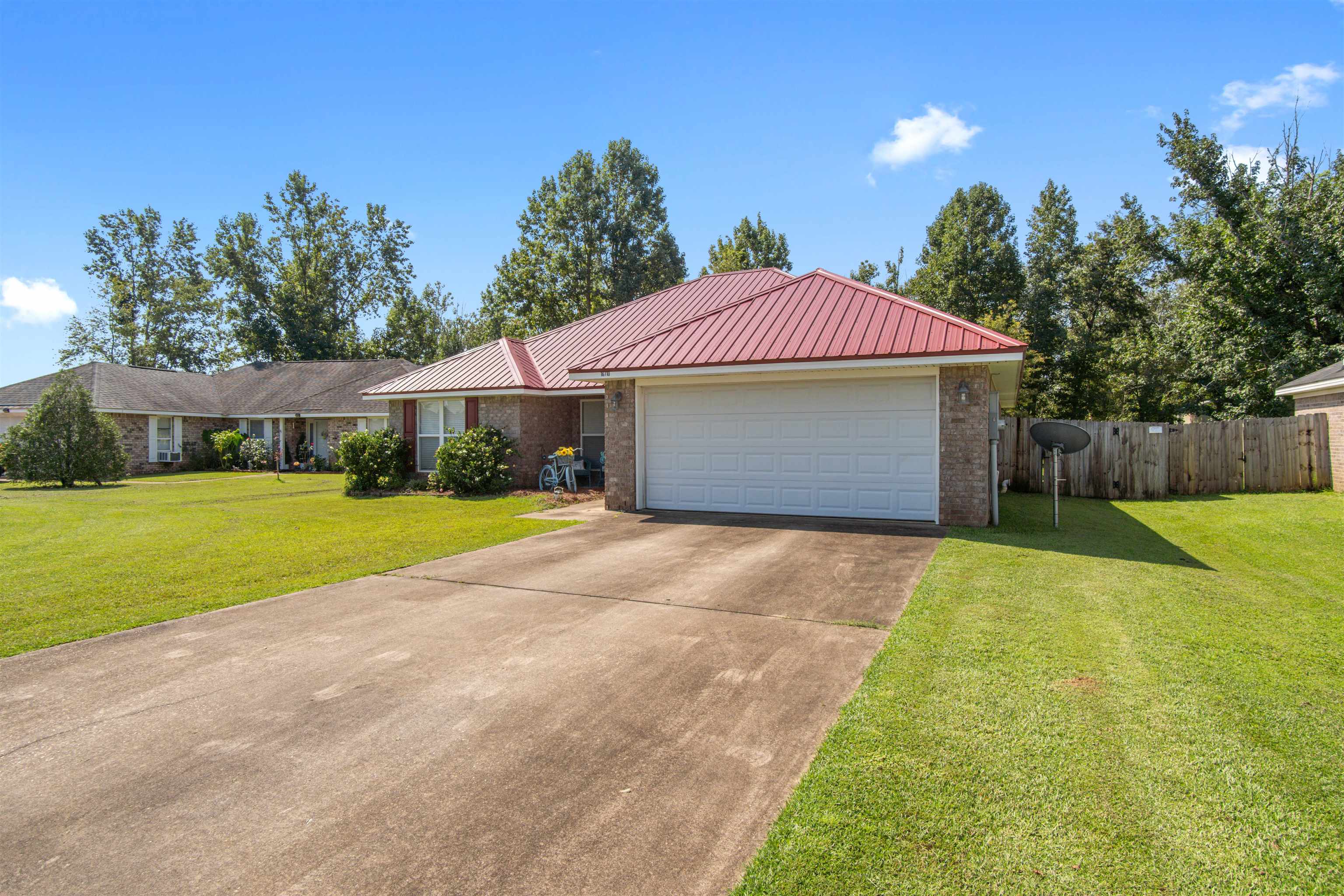 16710 Sugar Loop Foley, AL 36535 - Photo 2 of 26