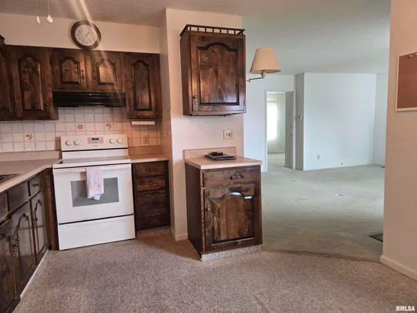 $70,000 | 203 South A Street, La Harpe, IL 61450