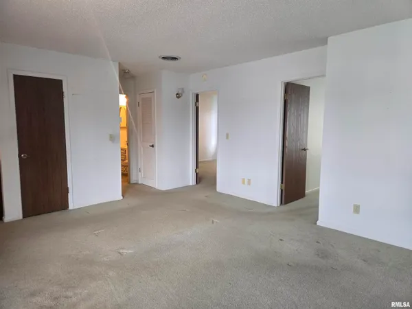 $70,000 | 203 South A Street, La Harpe, IL 61450