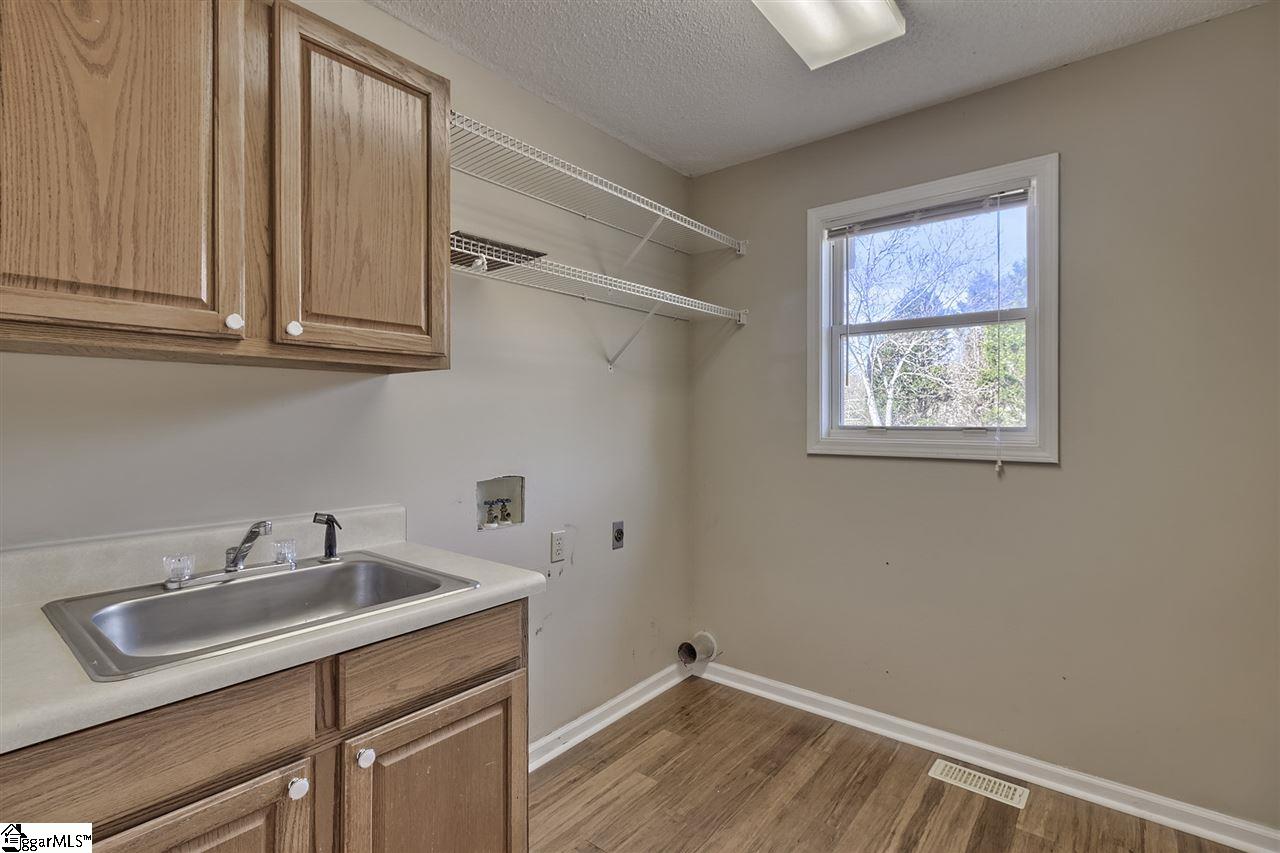 231 Lewis Road Williamston, SC 29697 - Photo 13 of 34