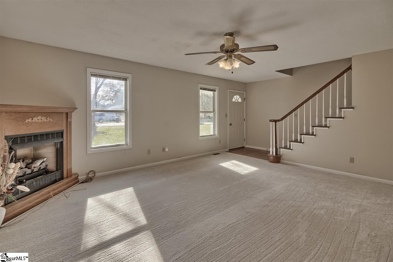 231 Lewis Road Williamston, SC 29697 - Photo 3 of 34
