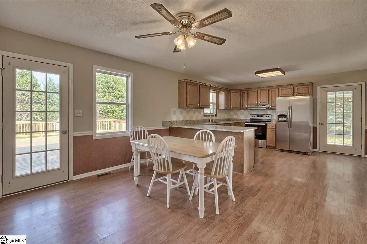 231 Lewis Road Williamston, SC 29697 - Photo 4 of 34