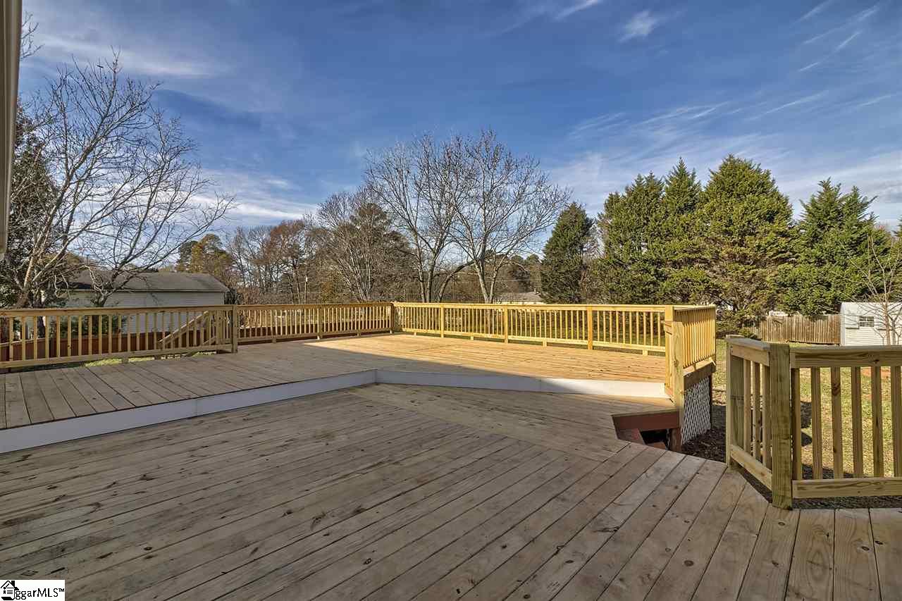 231 Lewis Road Williamston, SC 29697 - Photo 8 of 34
