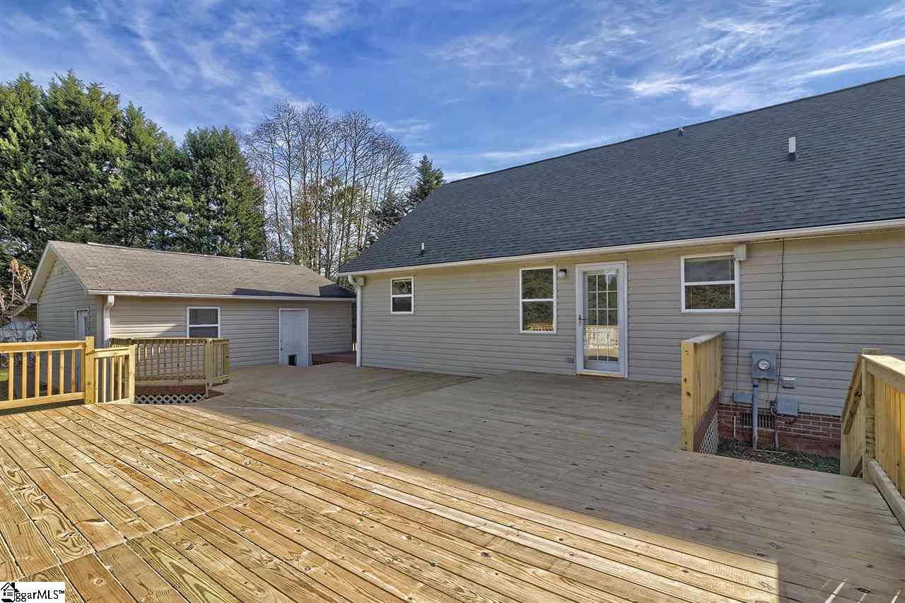 231 Lewis Road Williamston, SC 29697 - Photo 9 of 34