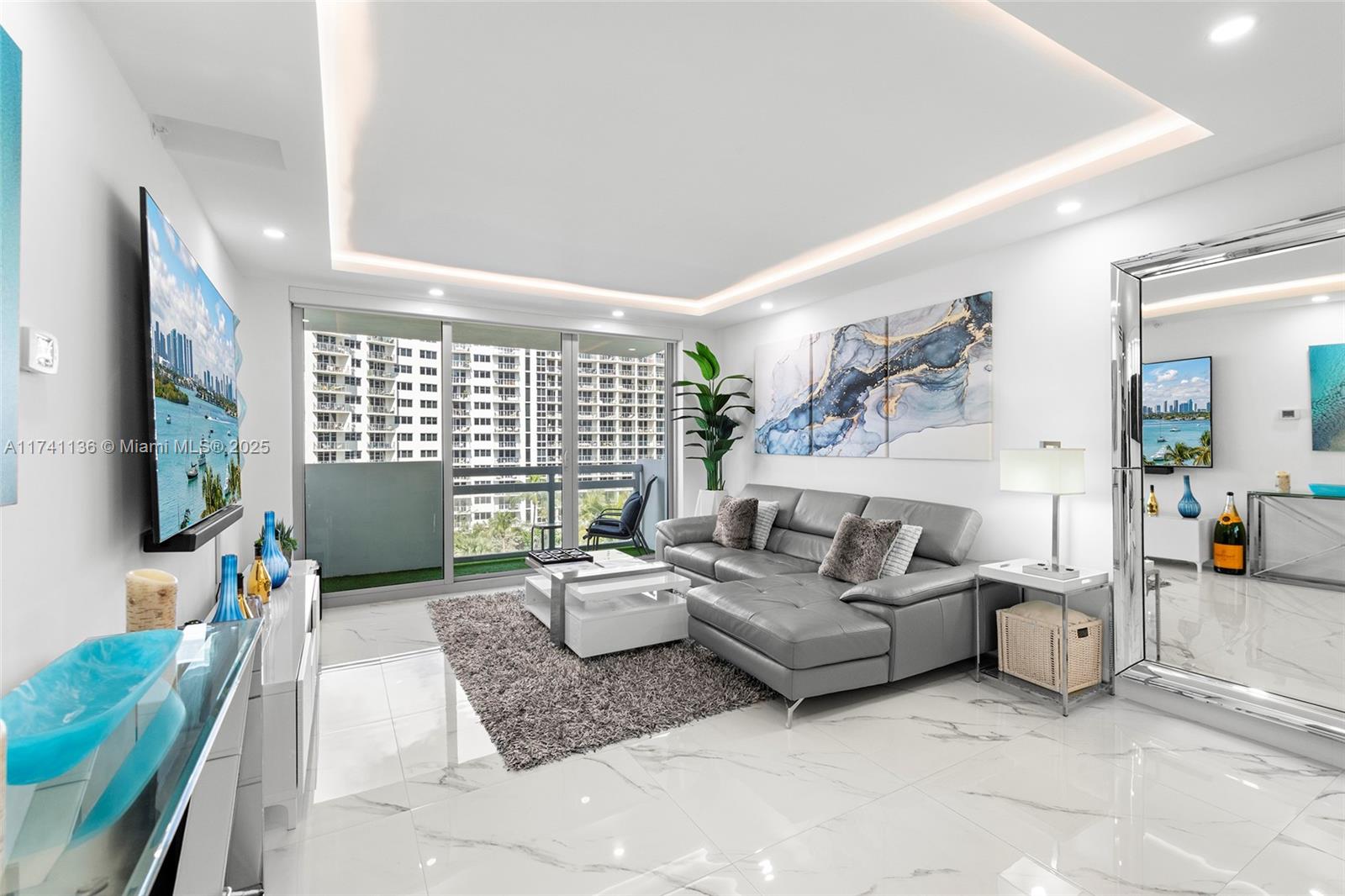 1500 Bay Road, Unit 746S Miami Beach, FL 33139 - Photo 13 of 53 Gallery Image 13