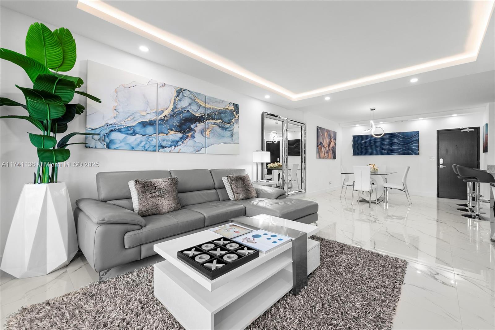 1500 Bay Road, Unit 746S Miami Beach, FL 33139 - Photo 8 of 53 Gallery Image 8