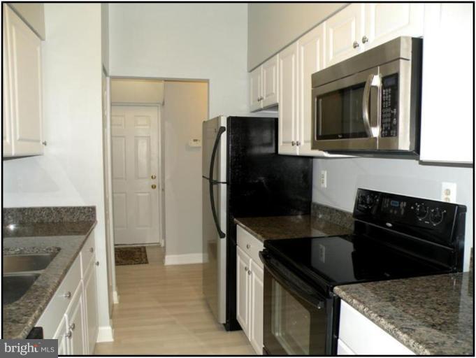 615 3rd Street Northeast, Unit 3 Washington, DC 20002 - Photo 8 of 11 Kitchen