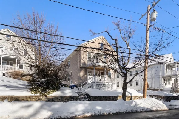 $3,000 | 97 Bow Street, Unit 2, Arlington, MA 02474