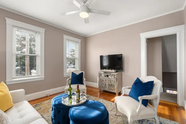 $3,000 | 97 Bow Street, Unit 2, Arlington, MA 02474