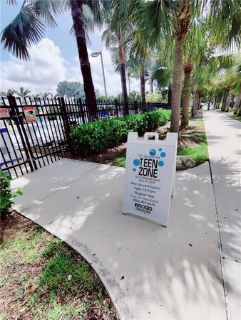 $2,500 | 805 Northwest 3rd Terrace, Unit 1, Hallandale Beach, FL 33009