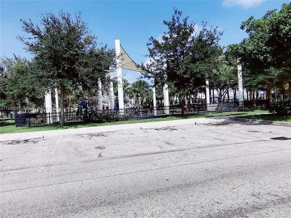 $2,500 | 805 Northwest 3rd Terrace, Unit 1, Hallandale Beach, FL 33009