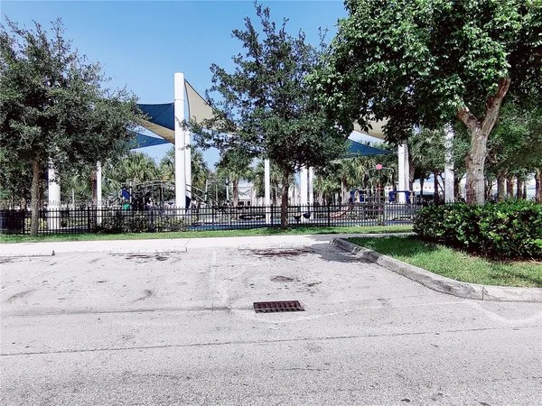 $2,500 | 805 Northwest 3rd Terrace, Unit 1, Hallandale Beach, FL 33009