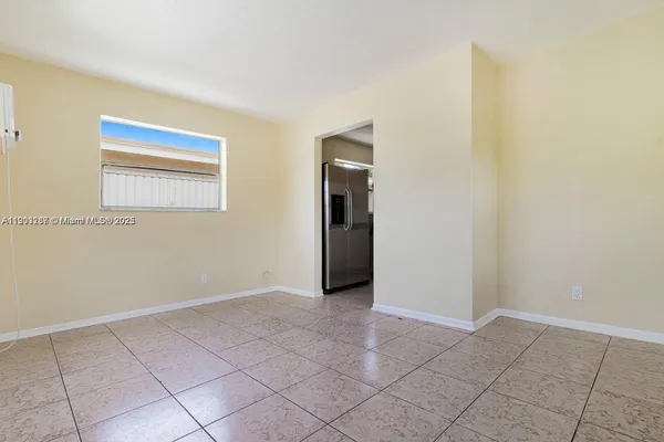 $2,500 | 805 Northwest 3rd Terrace, Unit 1, Hallandale Beach, FL 33009