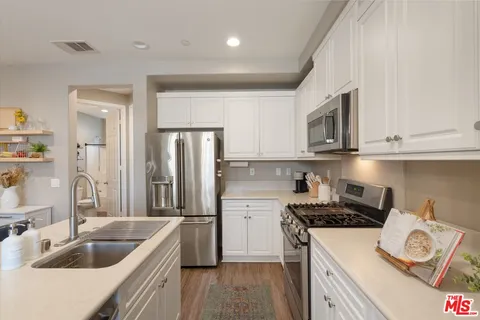 $665,000 | 14860 Nordhoff Street, Panorama City, CA 91402