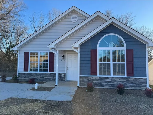 $235,900 | 812 East Russell Avenue, High Point, NC 27260
