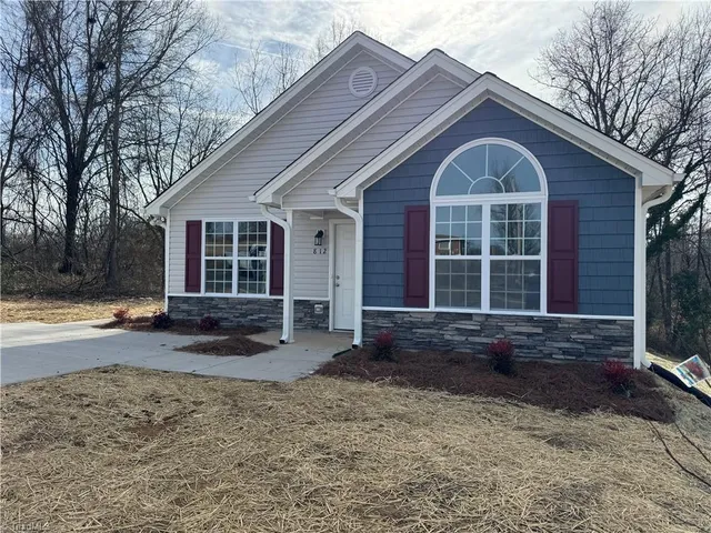 $235,900 | 812 East Russell Avenue, High Point, NC 27260