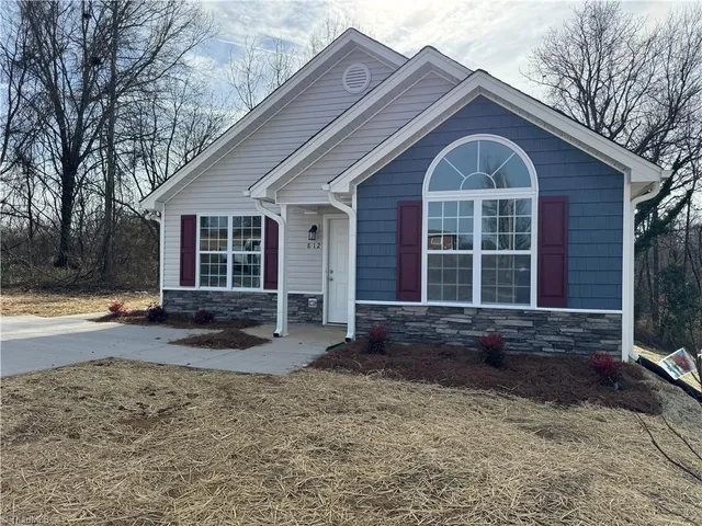 $235,900 | 812 East Russell Avenue, High Point, NC 27260