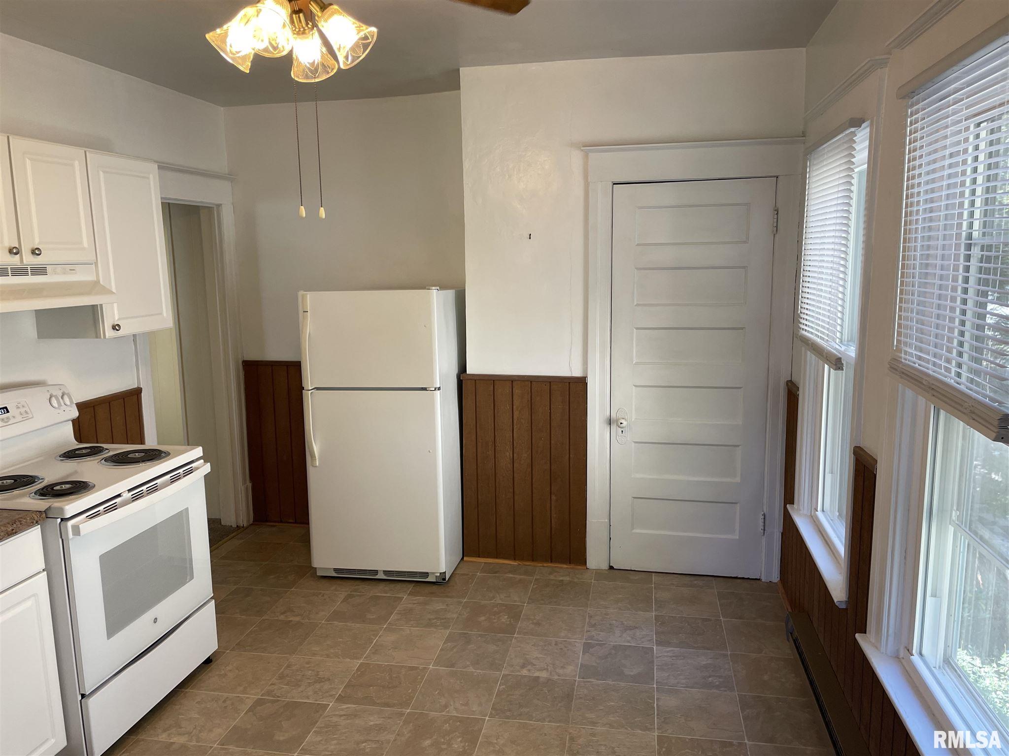 1211 West Lawrence Avenue Springfield, IL 62704 - Photo 6 of 28