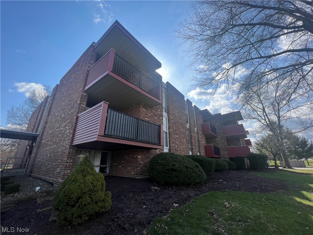 3000 North River Road Northeast, Unit F21 Warren, OH 44483 - Photo 1 of 1 Gallery Image 1