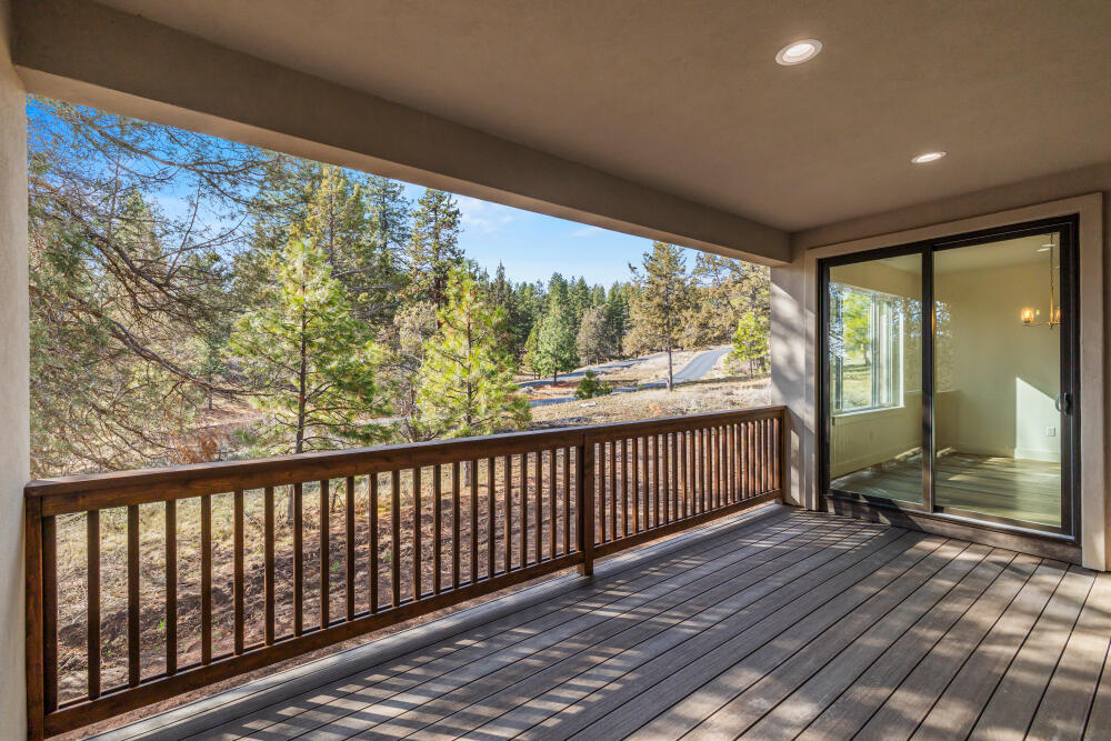 1092 Timber Ridge Loop Klamath Falls, OR 97601 - Photo 29 of 79
