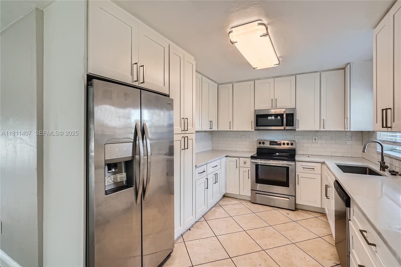 20701 Eagle Nest Road Cutler Bay, FL 33189 - Photo 4 of 22