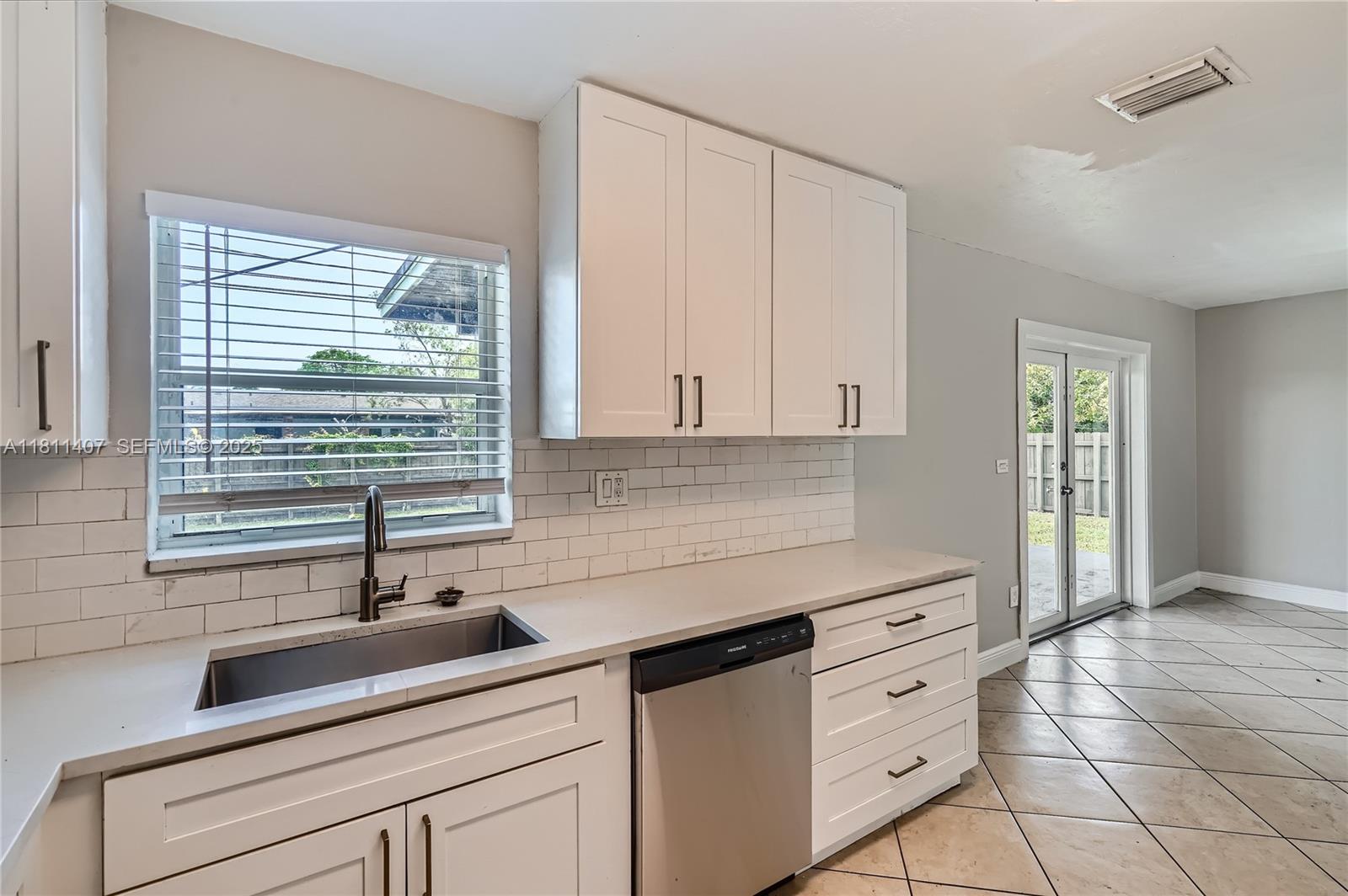 20701 Eagle Nest Road Cutler Bay, FL 33189 - Photo 5 of 22