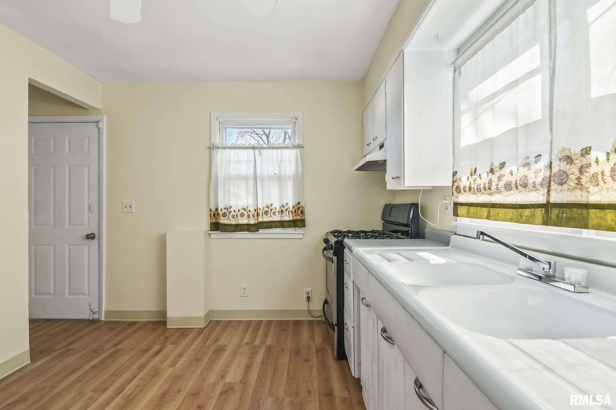 2608 South Walnut Street Springfield, IL 62704 - Photo 11 of 28 Gallery Image 11