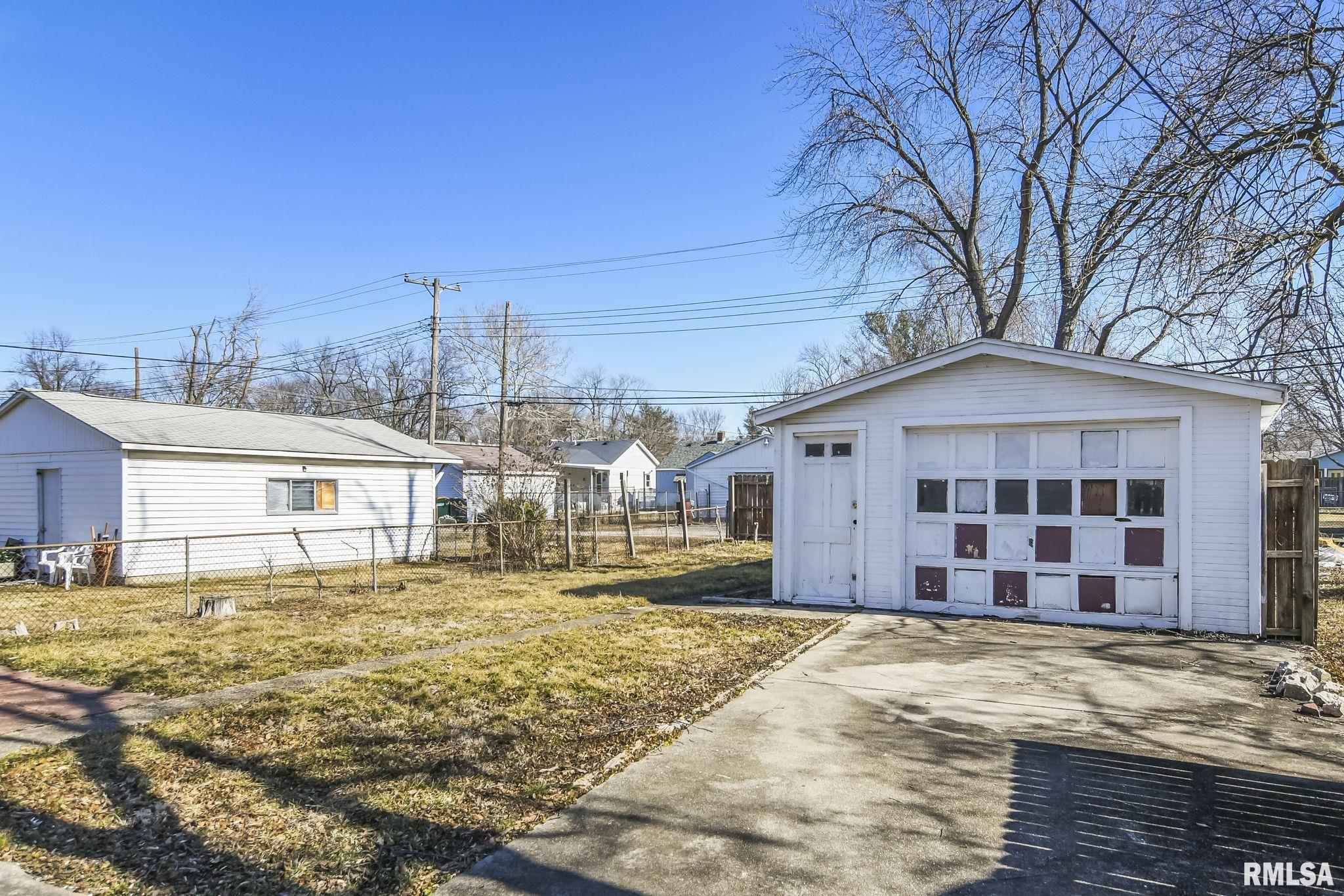 2608 South Walnut Street Springfield, IL 62704 - Photo 27 of 28 Gallery Image 27